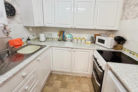 2 bedroom flat for sale, Church Road, NEWTON ABBOT, Devon.