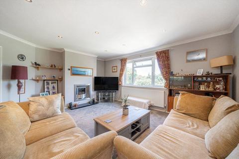 undefined, Upper Sutton Lane, Hounslow TW5