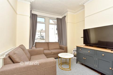 3 bedroom terraced house for sale, Canterbury Street, Gillingham ME7