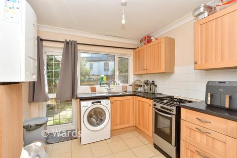 3 bedroom terraced house for sale, Canterbury Street, Gillingham ME7