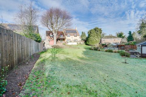 4 bedroom detached house for sale, Hillside Road, Leighton Buzzard