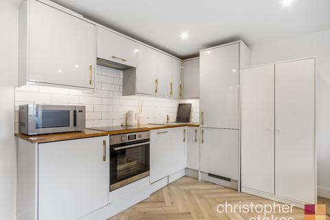 undefined, Westgate Court, Waltham Cross, Greater London, EN8 8RZ