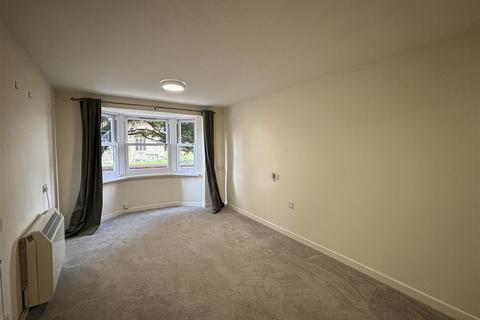 2 bedroom flat for sale, New Park Street, Devizes, SN10