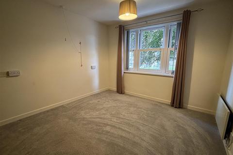 2 bedroom flat for sale, New Park Street, Devizes, SN10