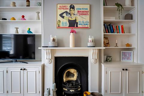 4 bedroom terraced house for sale, Atherton Street, London, SW11