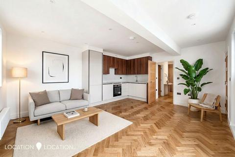 58 Roman Way, London, N7