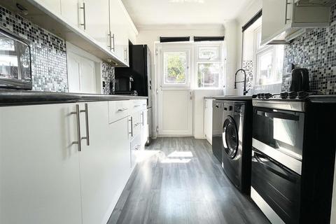 12 Clachar Close, Chelmsford, CM2 6RX