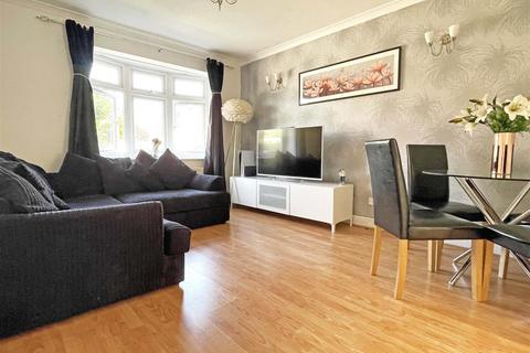 12 Clachar Close, Chelmsford, CM2 6RX