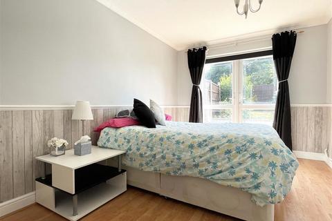 12 Clachar Close, Chelmsford, CM2 6RX