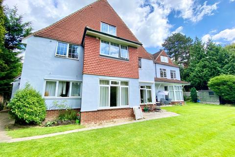 Flat 8, The Devonshires, 10 Burgh Heath Road, Epsom, KT17 4LJ