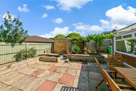 2 bedroom bungalow for sale, Hollybank Close, Middlesex