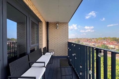 2 bedroom apartment for sale, Westmoreland Road, London NW9