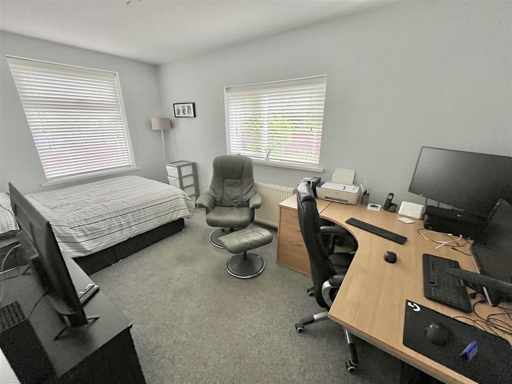 Family Room/Bedroom 4