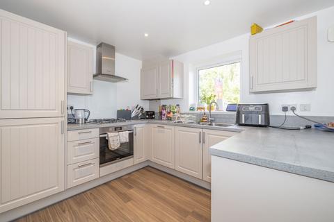 7 Bond Close, Faversham, ME13 7GB