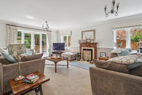 5 bedroom detached house for sale, Lincoln Road, Chalfont  Heights, Gerrards Cross, Buckinghamshire
