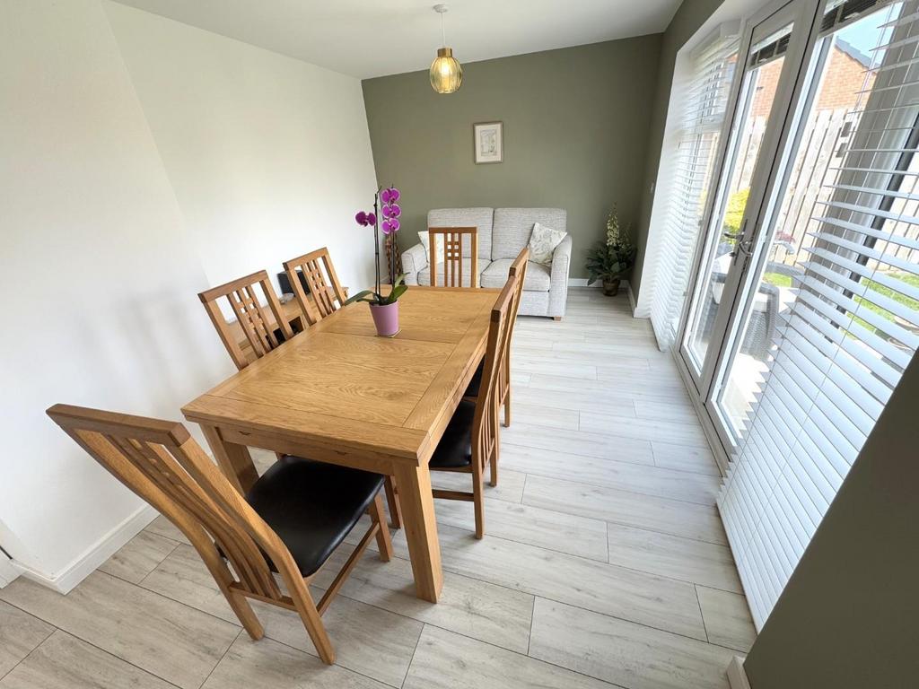 Kitchen/diner/family room
