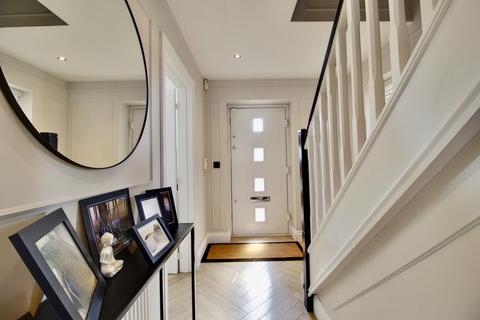 undefined, Leaf Hill Drive, Romford RM3