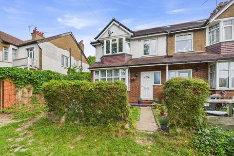 3 bedroom end of terrace house for sale, Famet Gardens, Kenley CR8