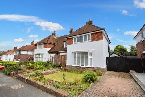54 Surrenden Road, Folkestone, CT19 4EB