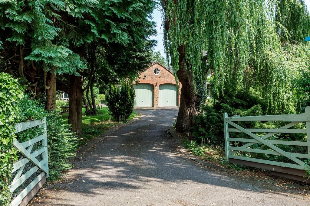 Entrance Drive