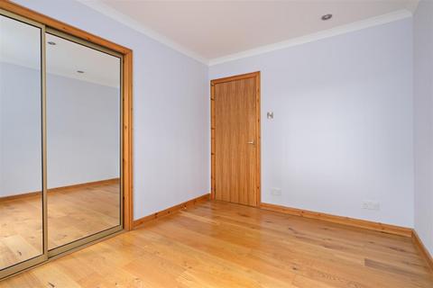 3 Jedburgh Place, PH1 1SJ