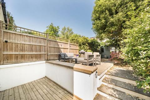 55a Woodland Rise, London, N10 3UN