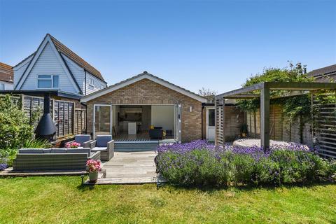 2 bedroom detached bungalow for sale, Locksash Close, West Wittering, Chichester