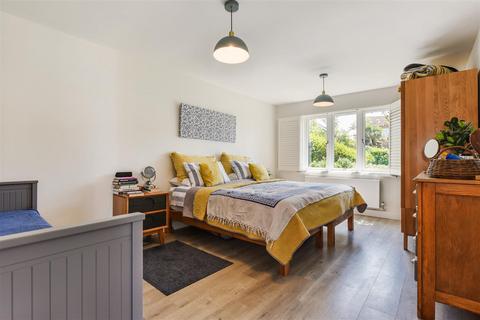 2 bedroom detached bungalow for sale, Locksash Close, West Wittering, Chichester