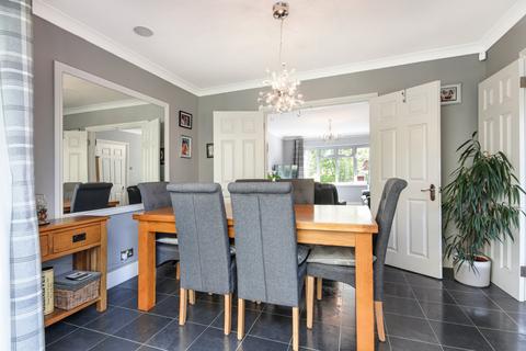 32 Billings Hill Shaw, Hartley, Longfield, DA3 8EU