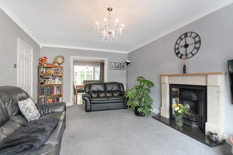 32 Billings Hill Shaw, Hartley, Longfield, DA3 8EU