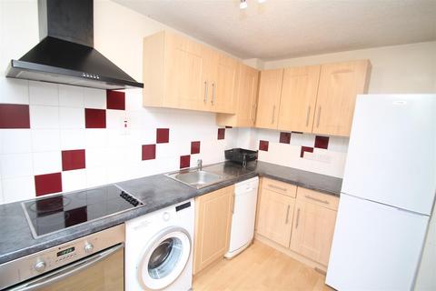2 bedroom terraced house to rent, York Street, Birmingham, B17