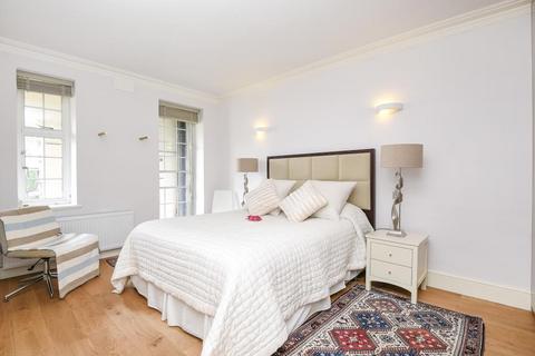 undefined, North End Road,  Golders Green,  NW11