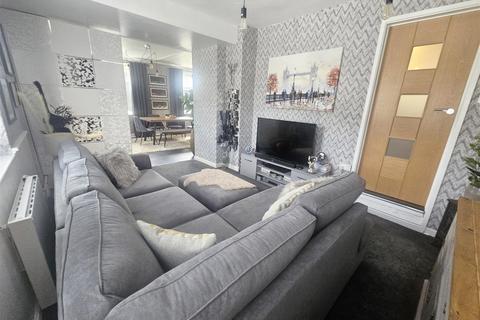 21 - 22 West Street, Knighton, LD7 1EN