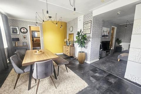 21 - 22 West Street, Knighton, LD7 1EN