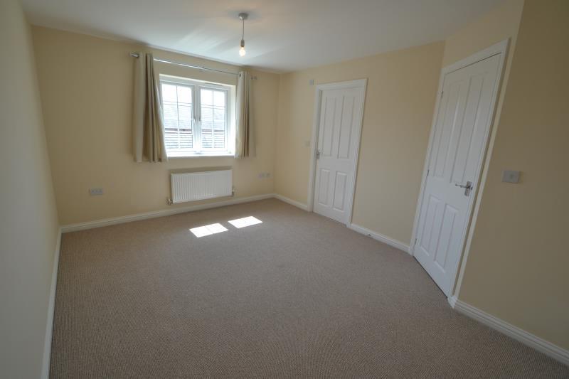 Bedroom2 med.jpg