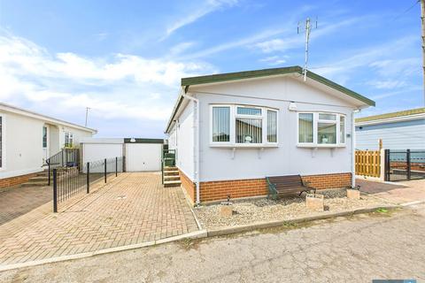 2 bedroom park home for sale, Plumtree Park, Bircotes, Doncaster, Nottinghamshire, DN11