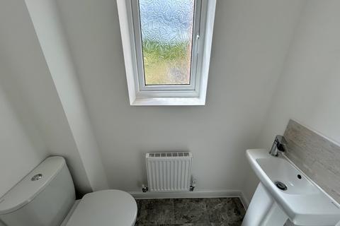 3 bedroom detached house to rent, Dragonfly Way, Rhodesia, Worksop, Nottinghamshire, S80