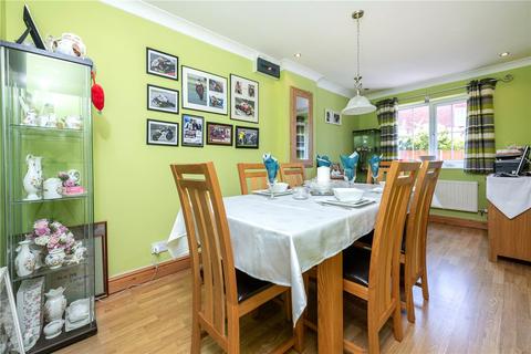 6 Blackthorn Close, Ruskington, Sleaford, NG34 9FU