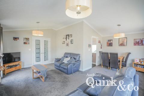 undefined, Maplewood, Canvey Island, SS8