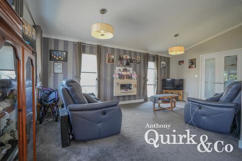 2 bedroom park home for sale, Maplewood, Canvey Island, SS8