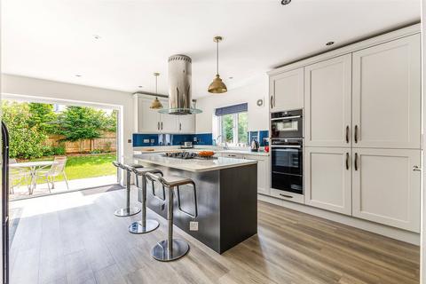1 Bramley Close, Toddington, Cheltenham, GL54 5ED
