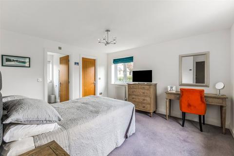 1 Bramley Close, Toddington, Cheltenham, GL54 5ED