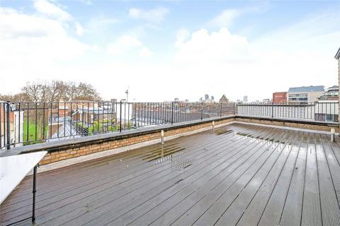 3 bedroom flat to rent, High Holborn, London WC1V