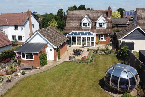 Hargham Road, Old Buckenham