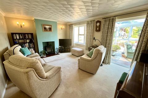 4 bedroom detached house for sale, Hargham Road, Old Buckenham