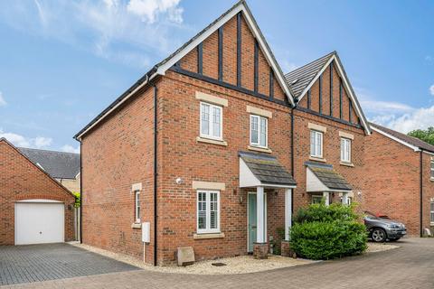14 Badgers Drive, Wantage, OX12 9WJ
