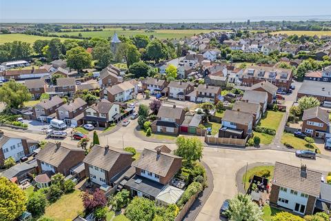 6 Roding Close, Great Wakering, Southend-on-sea, SS3 0AE
