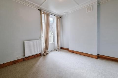 29a Pendle Road, London, SW16 6RT