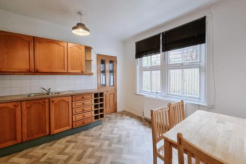 29a Pendle Road, London, SW16 6RT
