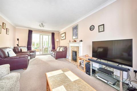 5 bedroom detached house for sale, Primrose Close, Bishop's Stortford CM23